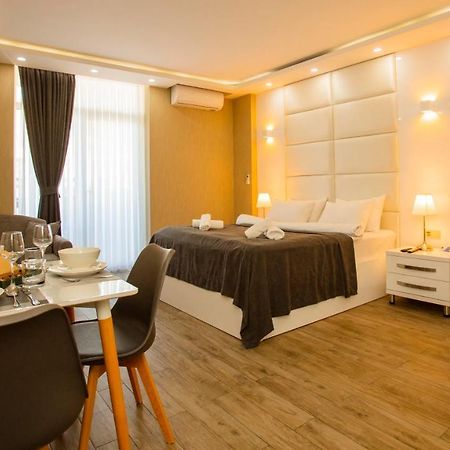 Holiday Premium Apartments Batumi Exterior foto