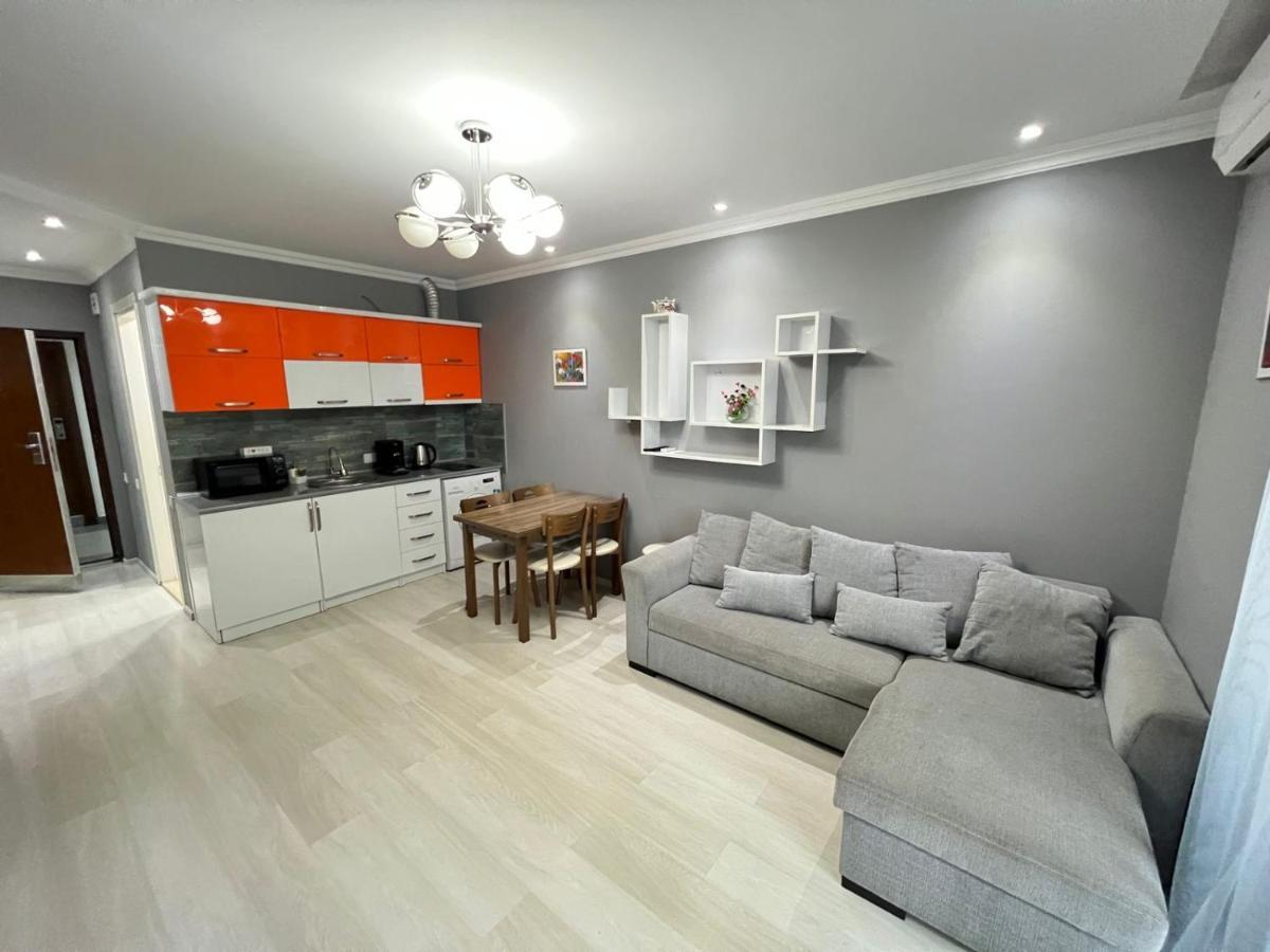 Holiday Premium Apartments Batumi Exterior foto