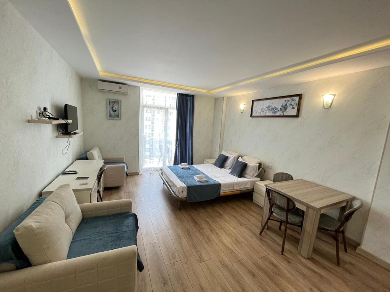 Holiday Premium Apartments Batumi Exterior foto
