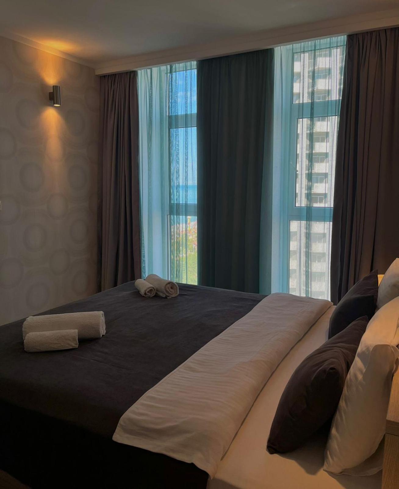 Holiday Premium Apartments Batumi Exterior foto
