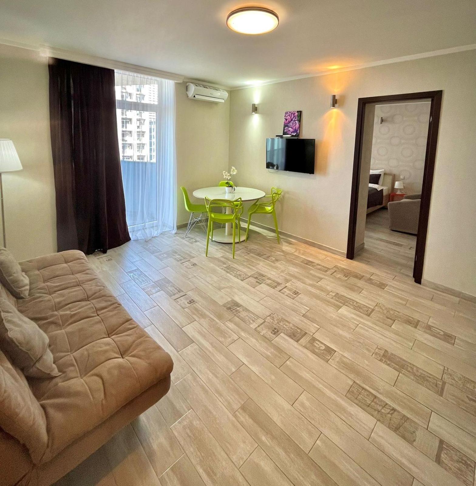 Holiday Premium Apartments Batumi Exterior foto