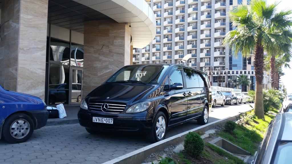 Holiday Premium Apartments Batumi Exterior foto