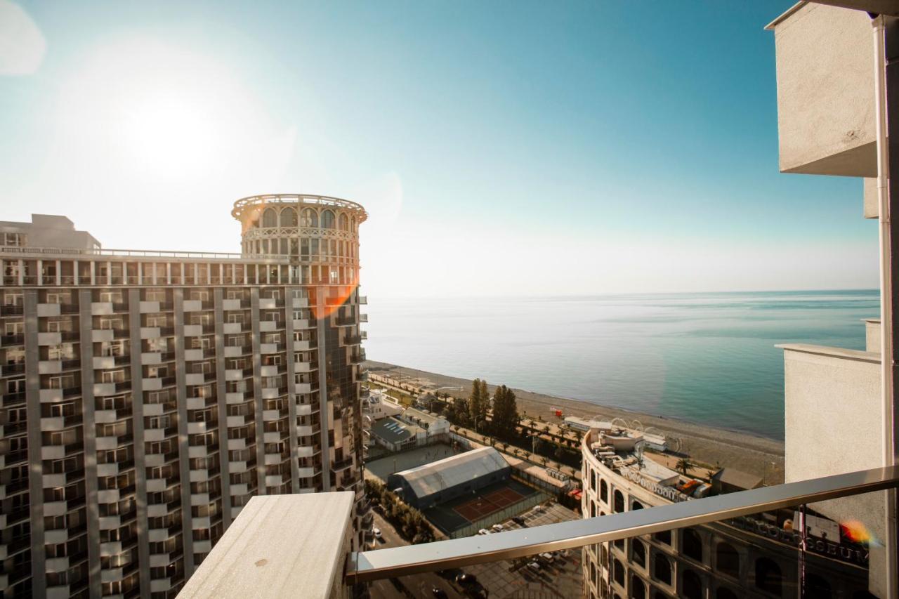 Holiday Premium Apartments Batumi Exterior foto